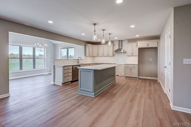 6683 Curtis Court 14, Lockport Town, NY 14094