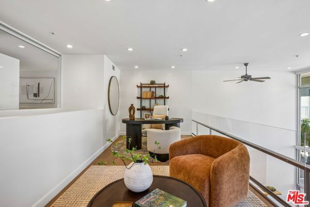 5806 Waring Avenue 7, Los Angeles, CA 90038