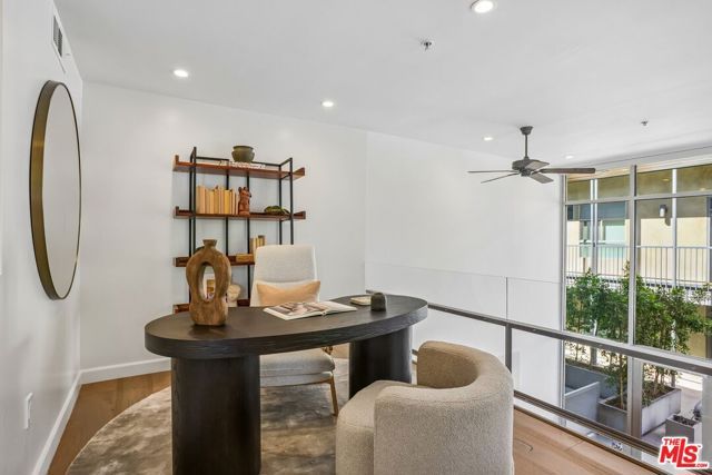 5806 Waring Avenue 7, Los Angeles, CA 90038