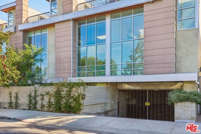 5806 Waring Avenue 7, Los Angeles, CA 90038