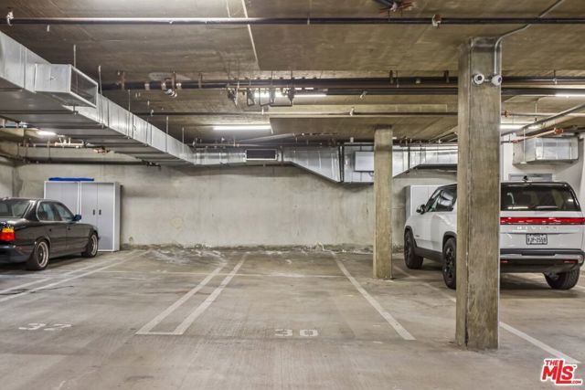 5806 Waring Avenue 7, Los Angeles, CA 90038