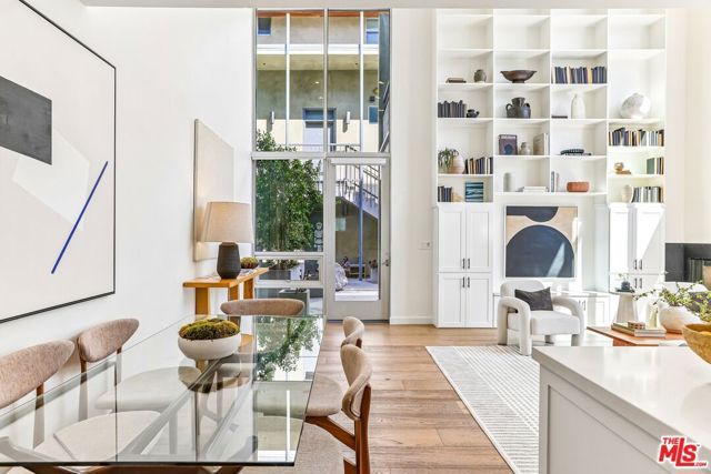 5806 Waring Avenue 7, Los Angeles, CA 90038