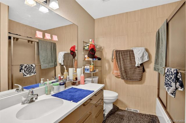 5067 Crystal Way, Denver, CO 80239