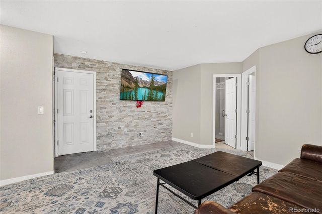 5067 Crystal Way, Denver, CO 80239