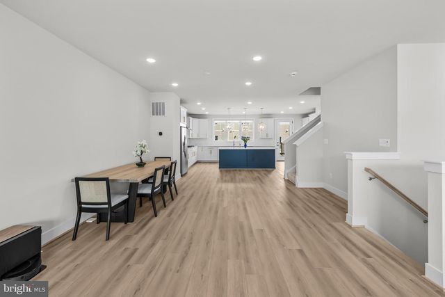 42116 WALTZ TER, Ashburn, VA 20148