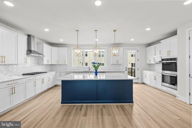 42116 WALTZ TER, Ashburn, VA 20148