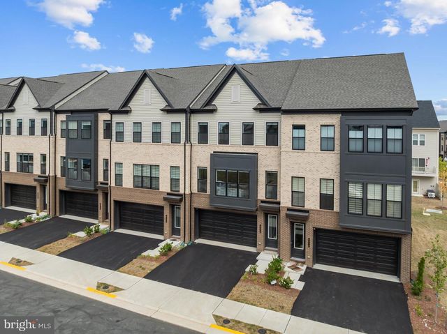 42116 WALTZ TER, Ashburn, VA 20148
