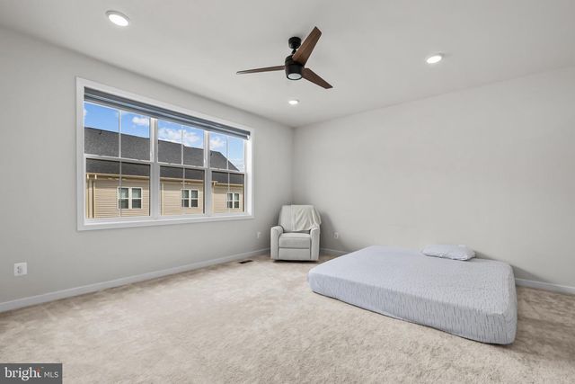 42116 WALTZ TER, Ashburn, VA 20148