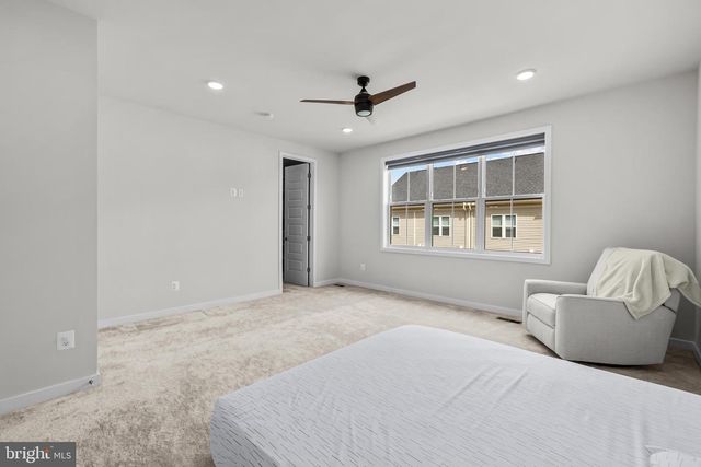 42116 WALTZ TER, Ashburn, VA 20148