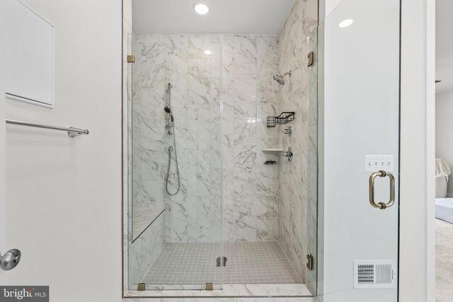 42116 WALTZ TER, Ashburn, VA 20148