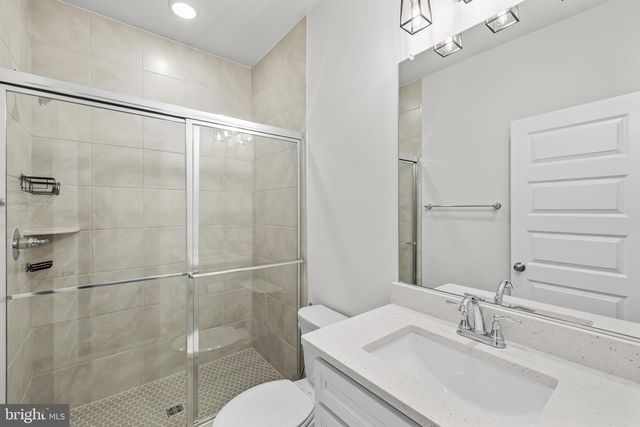 42116 WALTZ TER, Ashburn, VA 20148