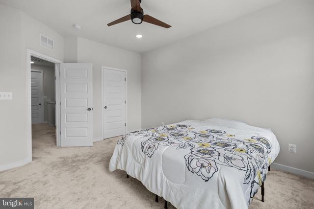 42116 WALTZ TER, Ashburn, VA 20148