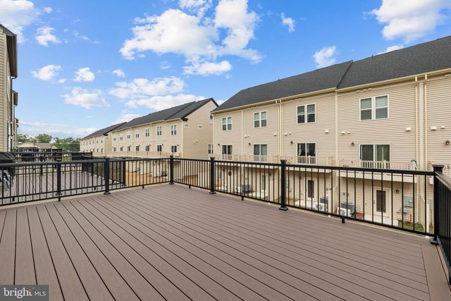 42116 WALTZ TER, Ashburn, VA 20148