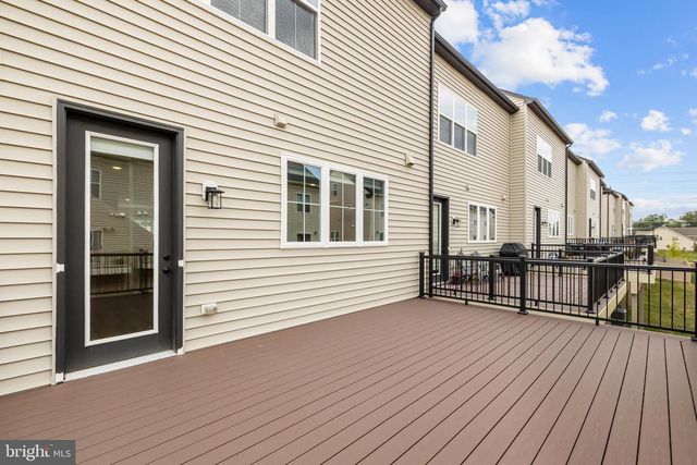42116 WALTZ TER, Ashburn, VA 20148