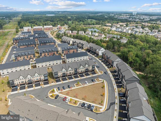 42116 WALTZ TER, Ashburn, VA 20148
