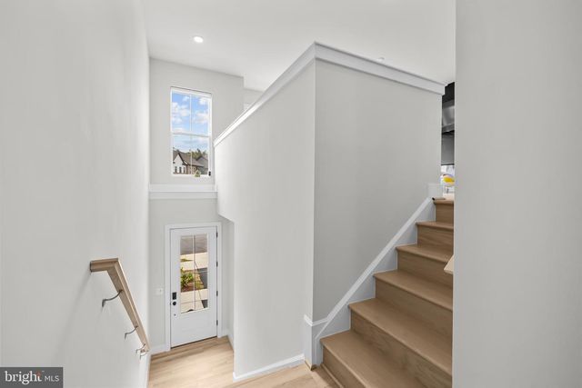 42116 WALTZ TER, Ashburn, VA 20148
