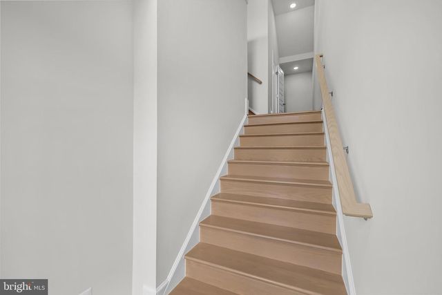 42116 WALTZ TER, Ashburn, VA 20148