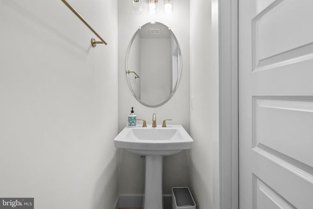 42116 WALTZ TER, Ashburn, VA 20148