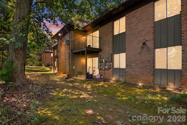 330 Orchard Trace Lane 8, Charlotte, NC 28213