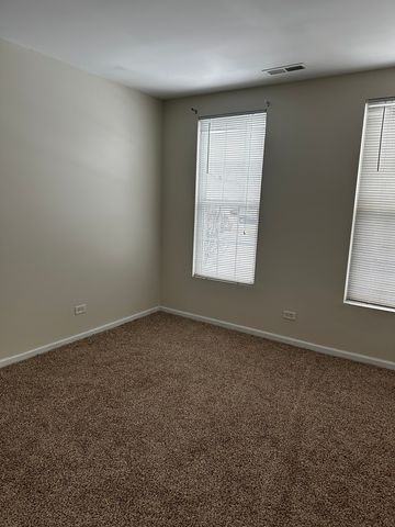 1121 Symphony Drive, Aurora, IL 60504