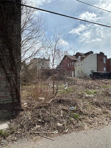 0 LOVITT, Spring Garden, PA 15212