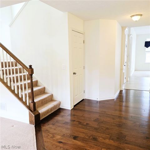 5137 Hartwell Lane, Brunswick Hills, OH 44212