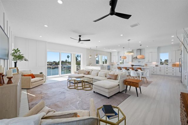 11460 7TH STREET E, Treasure Island, FL 33706