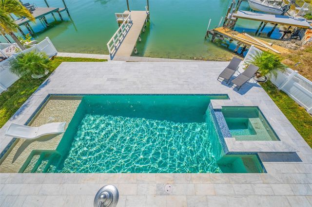 11460 7TH STREET E, Treasure Island, FL 33706