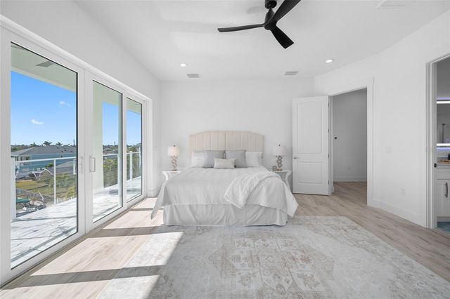 11460 7TH STREET E, Treasure Island, FL 33706