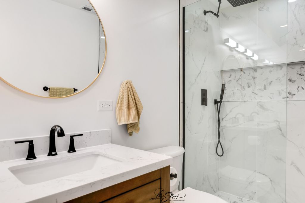 Image 13 of property listing at 8251 Mulberry Court 14B, Palos Hills, IL 60465