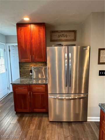 28575 Holly Drive, North Olmsted, OH 44070