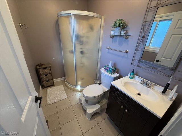 28575 Holly Drive, North Olmsted, OH 44070