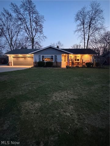 28575 Holly Drive, North Olmsted, OH 44070