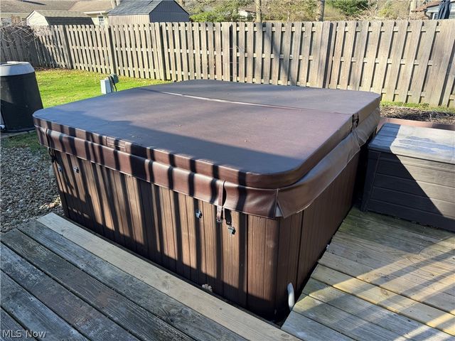 28575 Holly Drive, North Olmsted, OH 44070