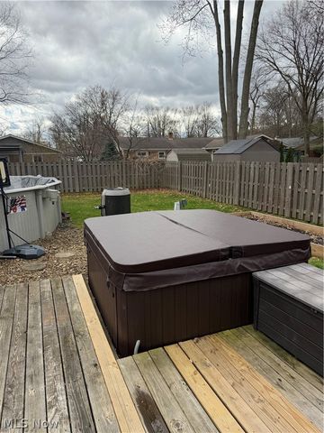 28575 Holly Drive, North Olmsted, OH 44070