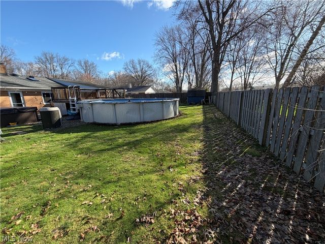 28575 Holly Drive, North Olmsted, OH 44070