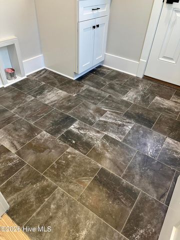 365 W New Jersey Avenue, Southern Pines, NC 28387