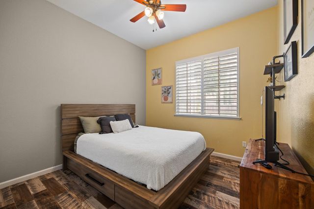 9383 N Dearing, Fresno, CA 93720