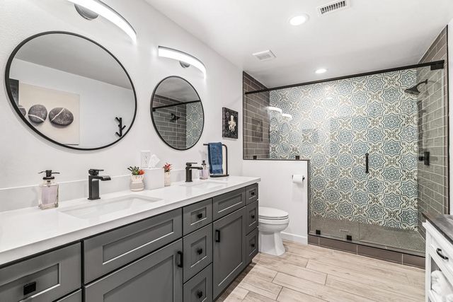 43170 Warner Trail, Palm Desert, CA 92211