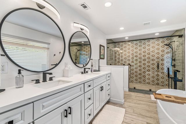 43170 Warner Trail, Palm Desert, CA 92211