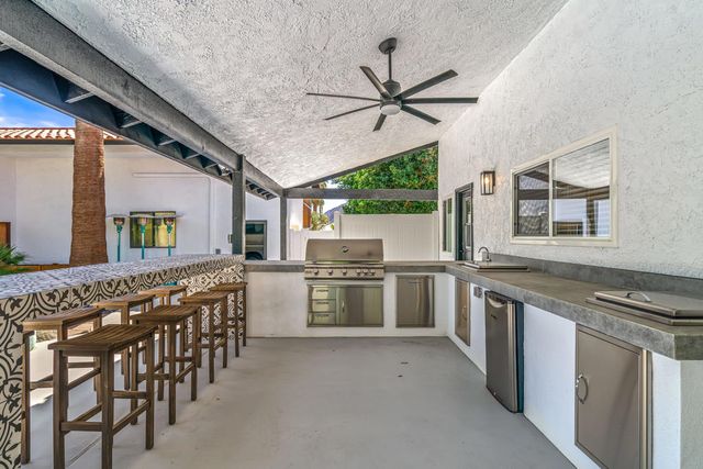 43170 Warner Trail, Palm Desert, CA 92211