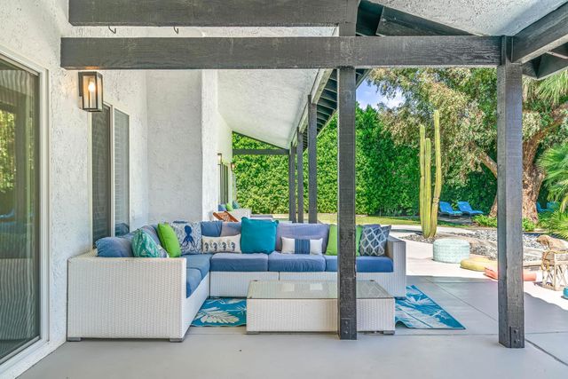 43170 Warner Trail, Palm Desert, CA 92211