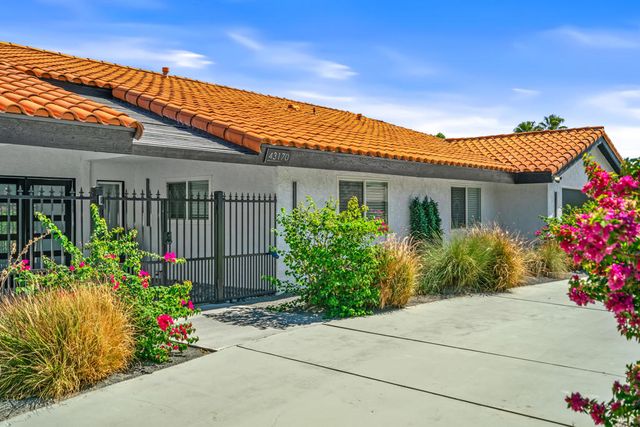 43170 Warner Trail, Palm Desert, CA 92211