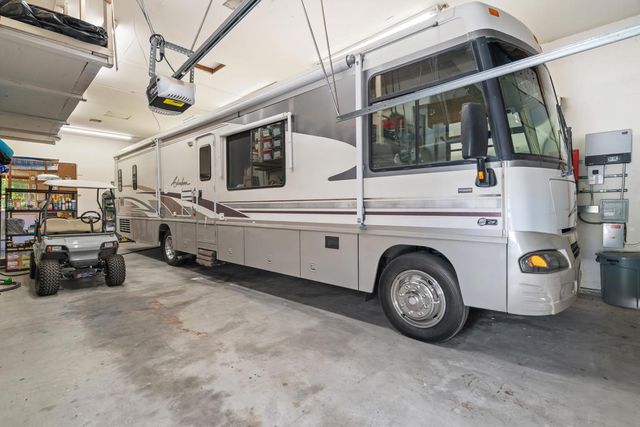 43170 Warner Trail, Palm Desert, CA 92211