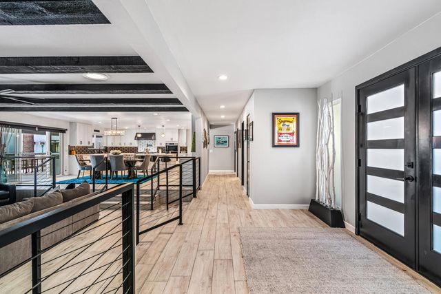 43170 Warner Trail, Palm Desert, CA 92211