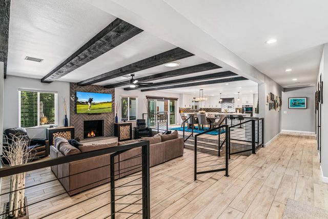 43170 Warner Trail, Palm Desert, CA 92211