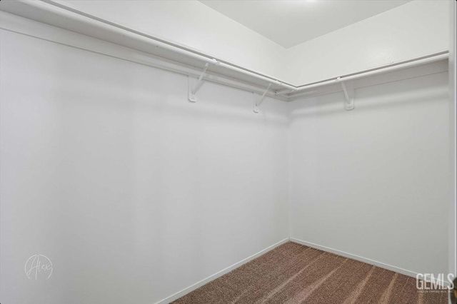 8005 Snowbird Street, Bakersfield, CA 93307