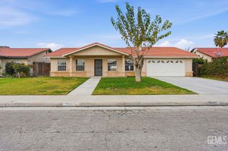 8005 Snowbird Street, Bakersfield, CA 93307