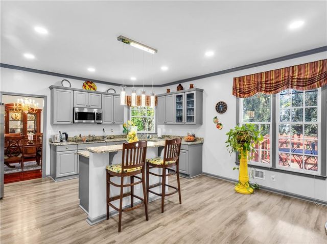 2354 Brentmoore Point, Conyers, GA 30013