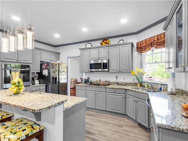 2354 Brentmoore Point, Conyers, GA 30013